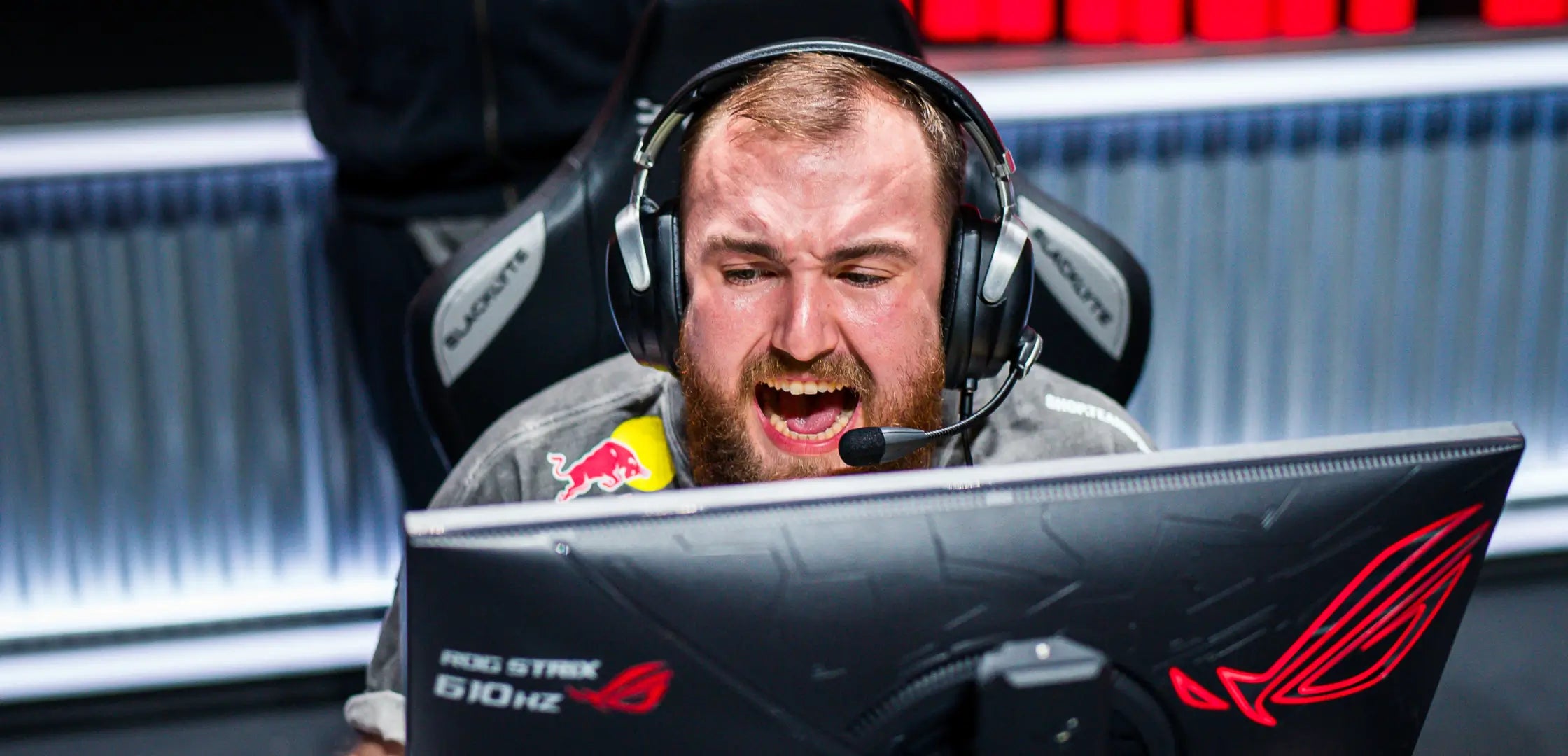 ELEGANCE THAT DEMANDS A SECOND GLANCE