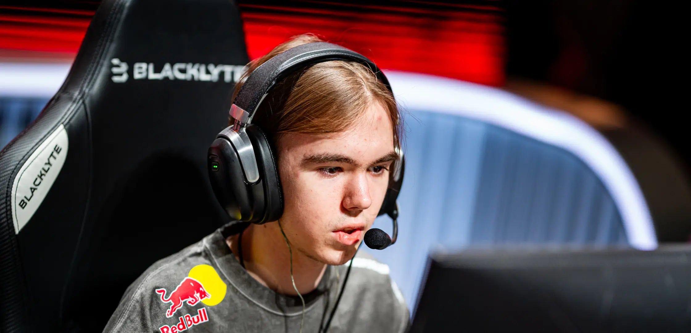 ELEGANCE THAT DEMANDS A SECOND GLANCE